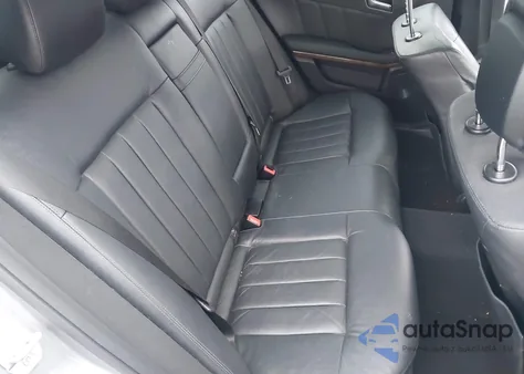 2011 Mercedes-Benz E 550 4Matic z USA, uszkodzony, nr VIN WDDHF9AB3BA414897